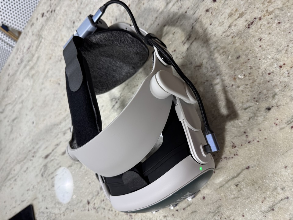 Globular Cluster Silicone Light Blocker for Meta Quest 3